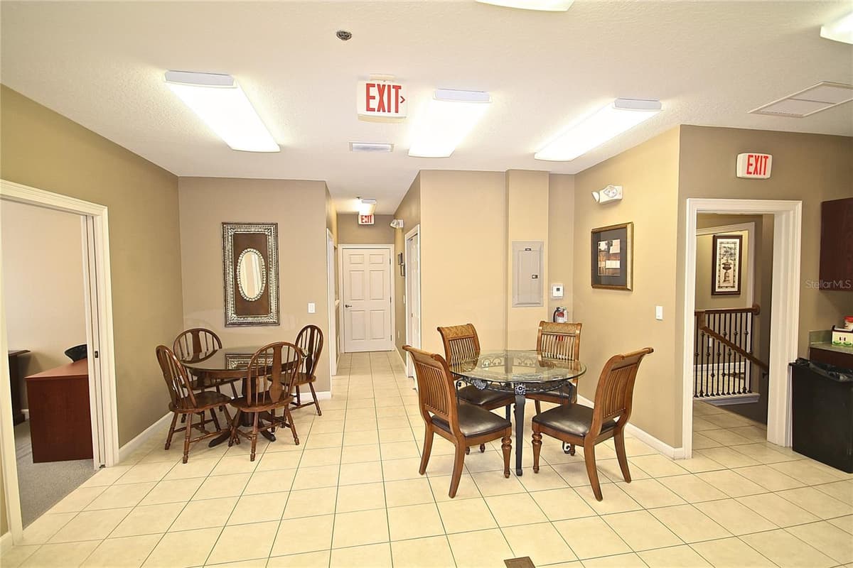 1401 TOWN PLAZA COURT — photo 13 of 14
