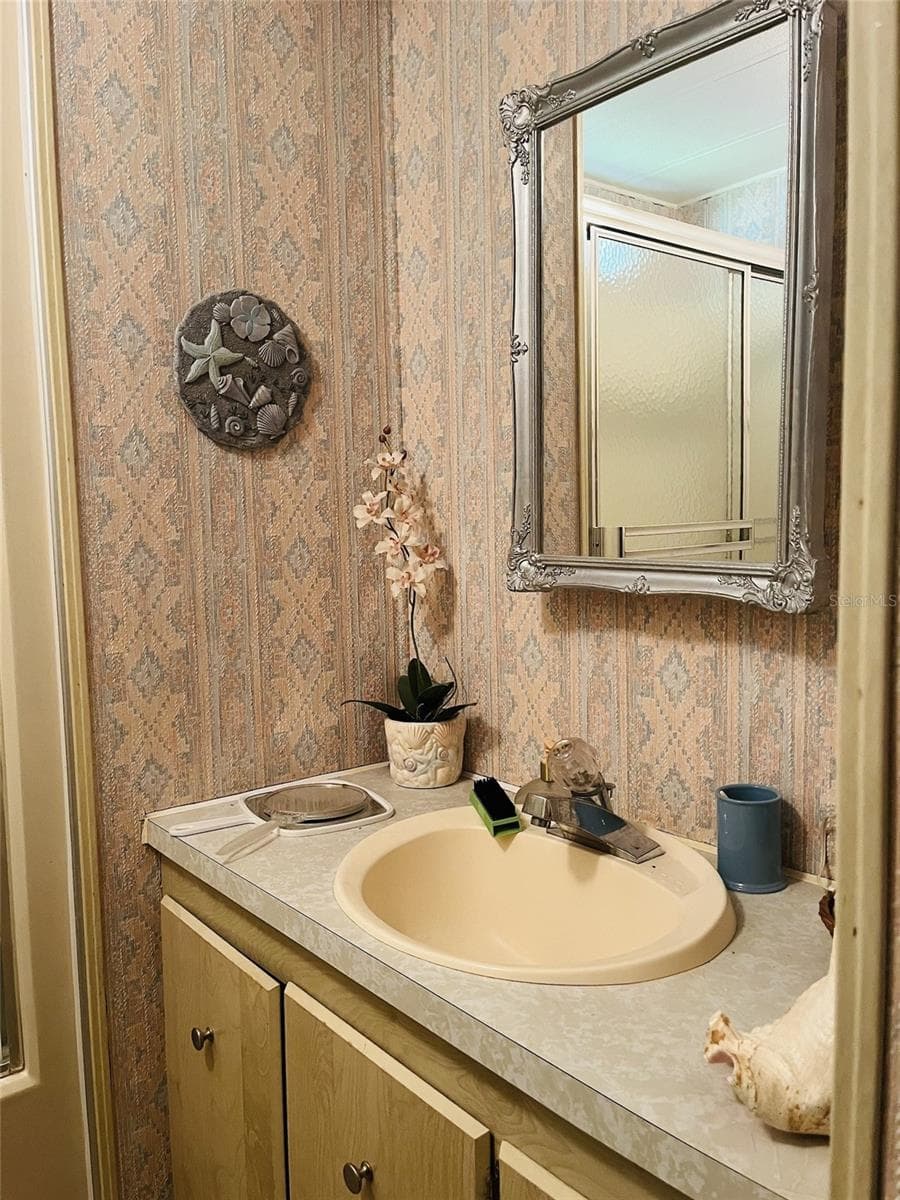 3153 ORCHARD DRIVE — photo 7 of 44