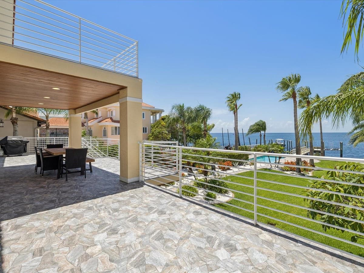 5101 WESTSHORE DRIVE — photo 31 of 88