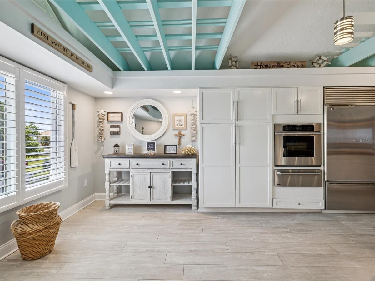 5101 WESTSHORE DRIVE — photo 19 of 88
