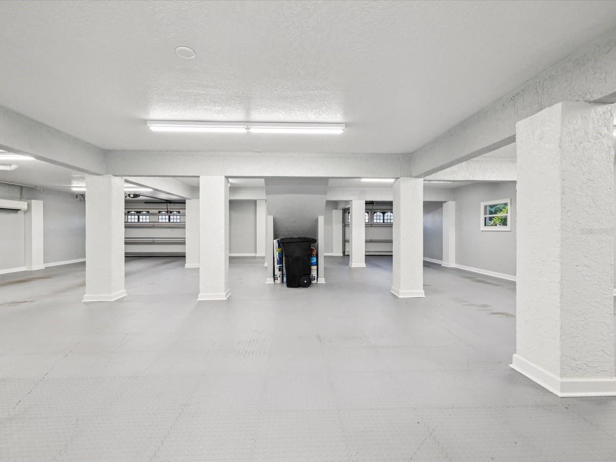 5101 WESTSHORE DRIVE — photo 47 of 88