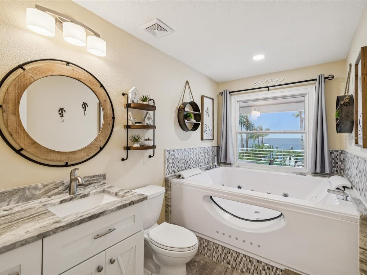 5101 WESTSHORE DRIVE — photo 33 of 88