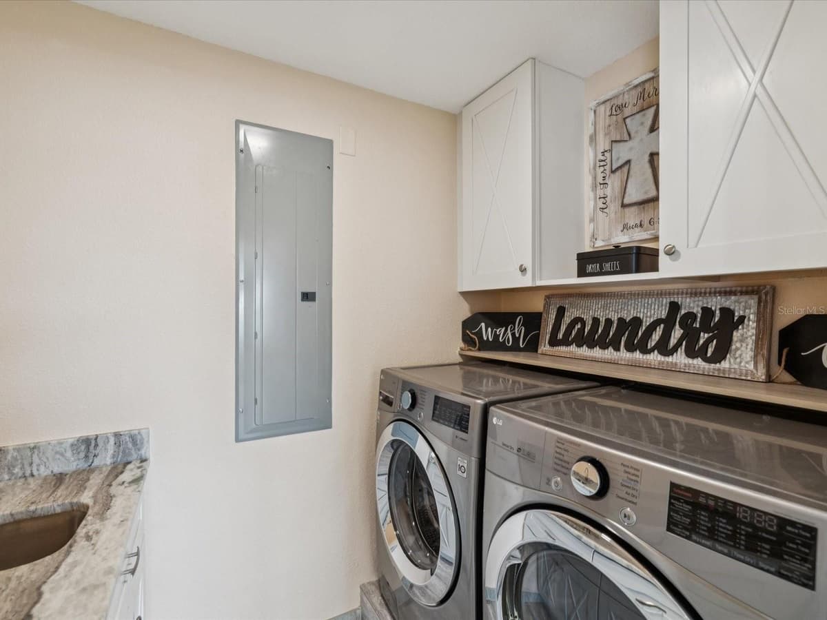 5101 WESTSHORE DRIVE — photo 48 of 88