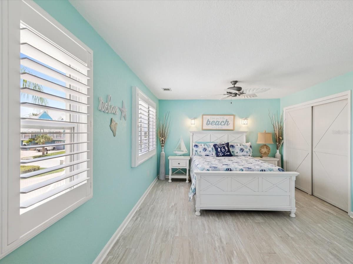 5101 WESTSHORE DRIVE — photo 32 of 88