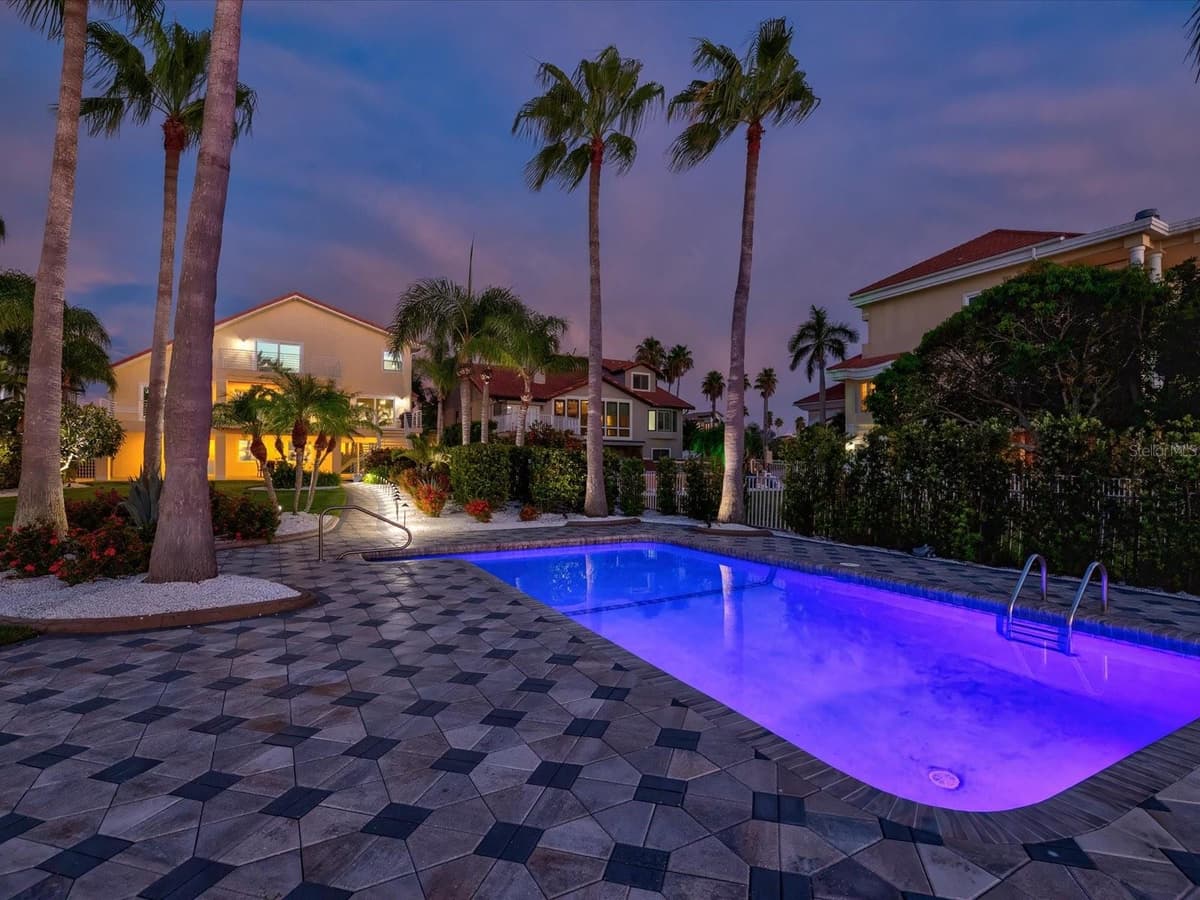5101 WESTSHORE DRIVE — photo 70 of 88