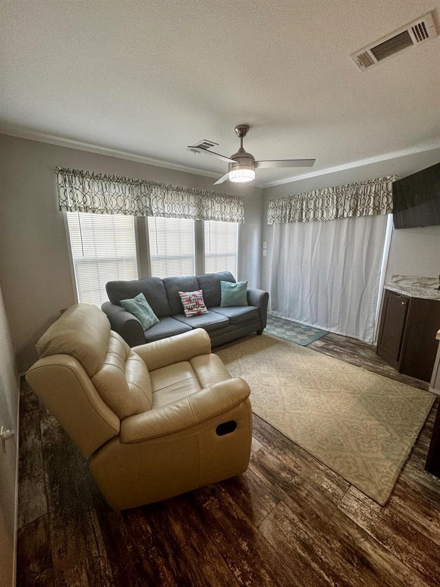 14365 252ND COURT ROAD — photo 3 of 44