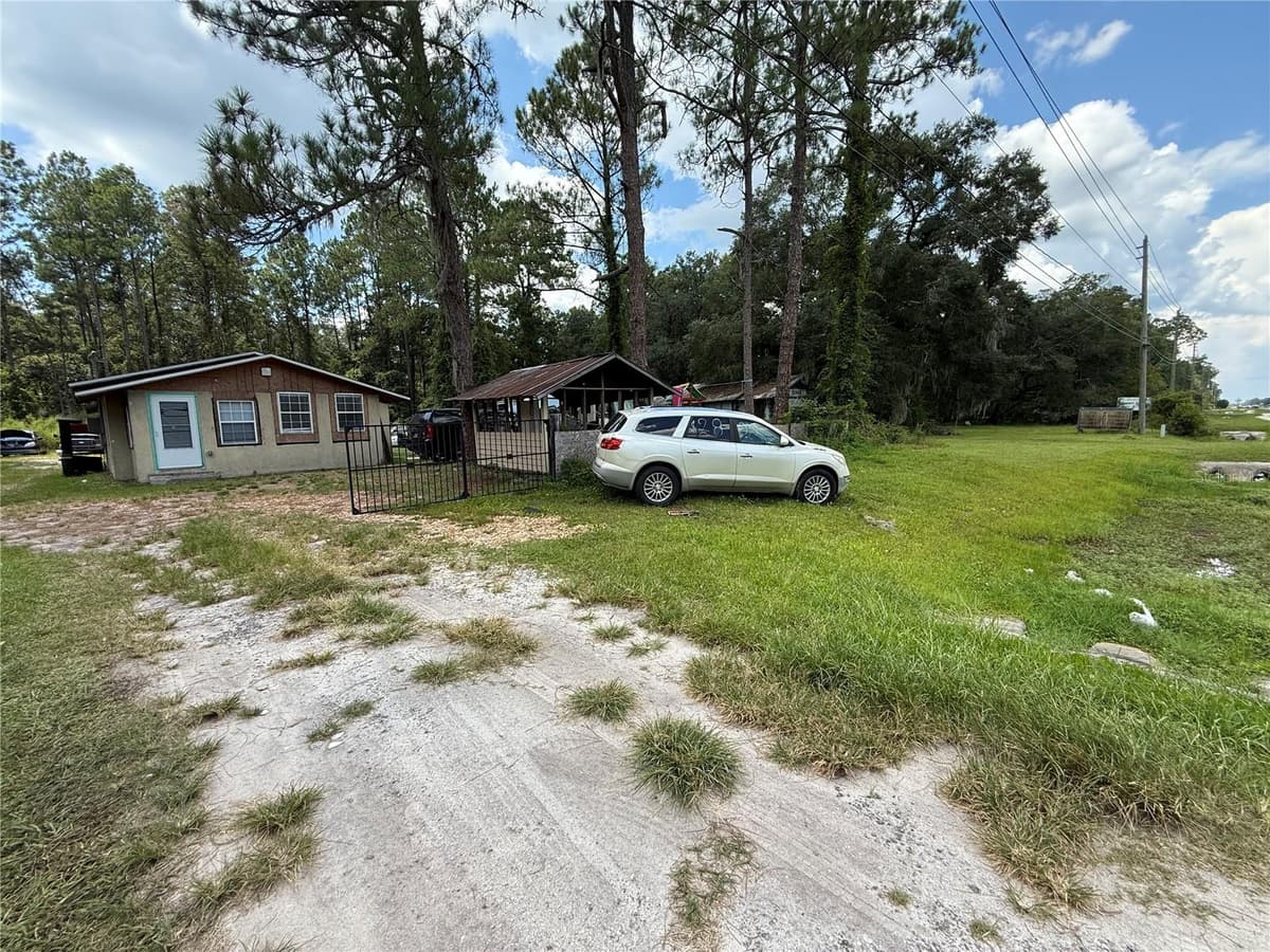 16016 US HIGHWAY 301 — photo 20 of 22