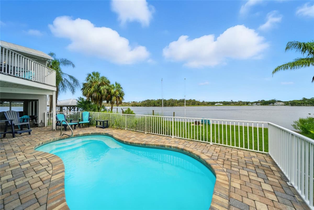 2435 WATERSEDGE DRIVE — photo 41 of 59
