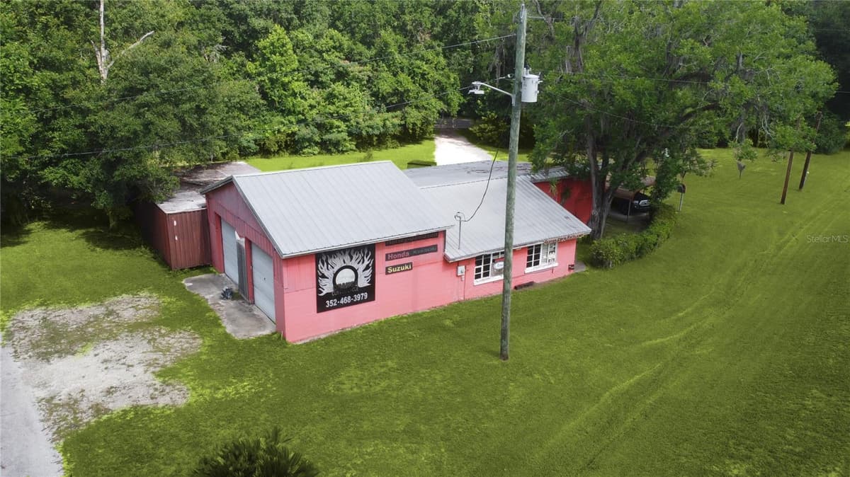 7220 US HIGHWAY 301 — photo 3 of 10