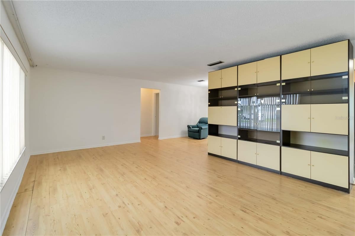 735 73RD TERRACE — photo 4 of 57