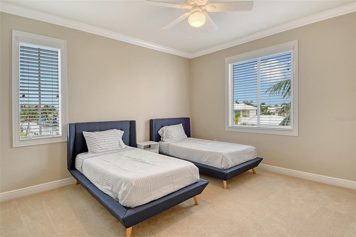 591 PUTTING GREEN LANE — photo 48 of 68