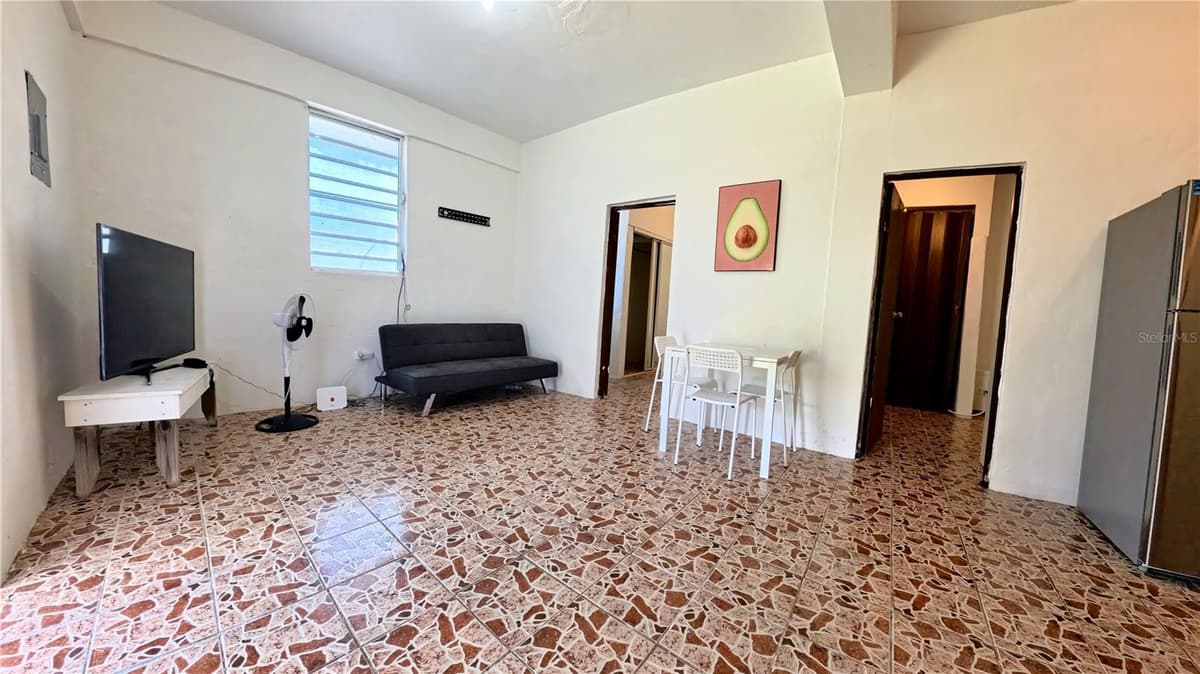 696 CALLE PRINCIPAL — photo 20 of 27