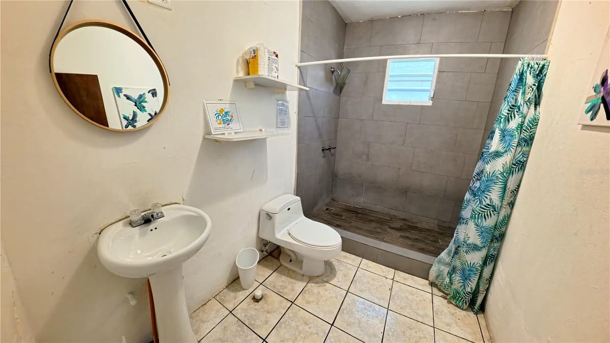 696 CALLE PRINCIPAL — photo 18 of 27
