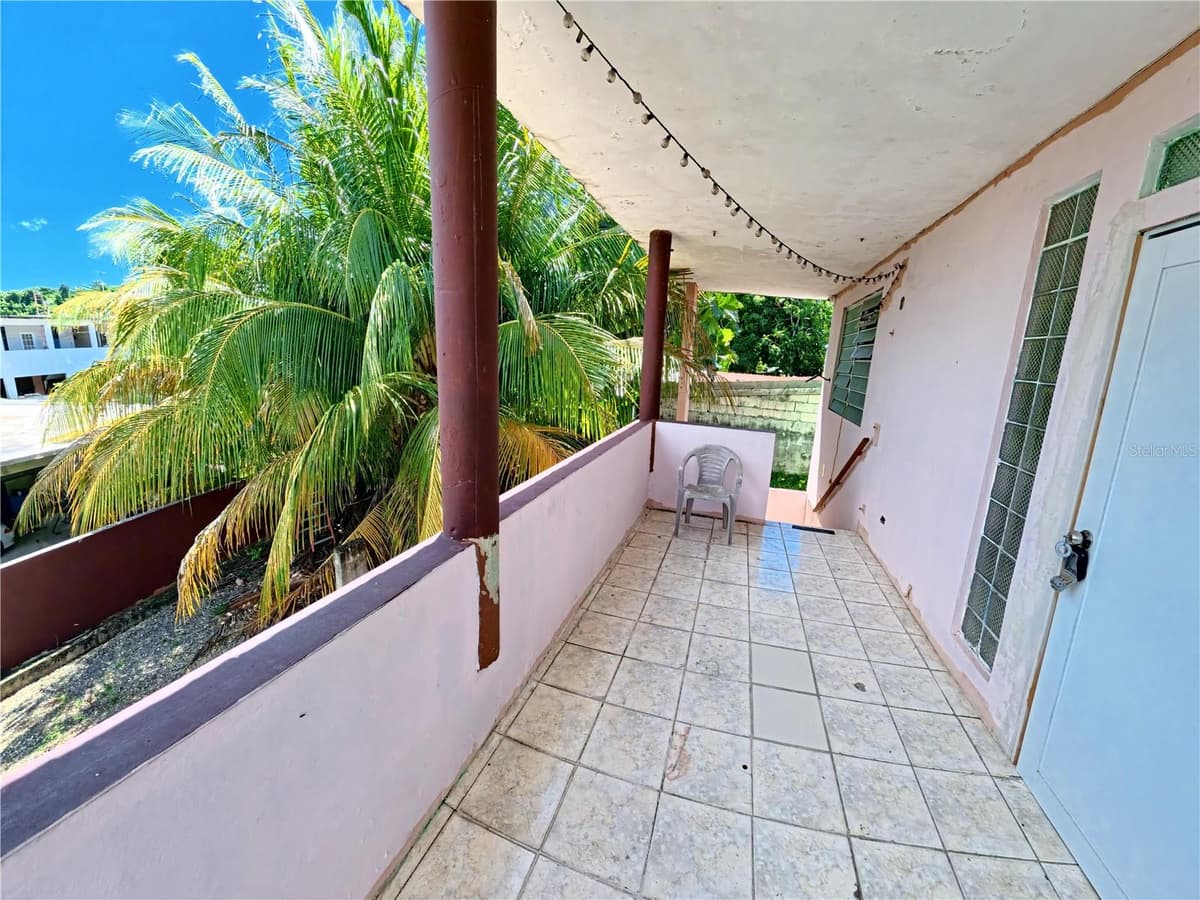 696 CALLE PRINCIPAL — photo 8 of 27
