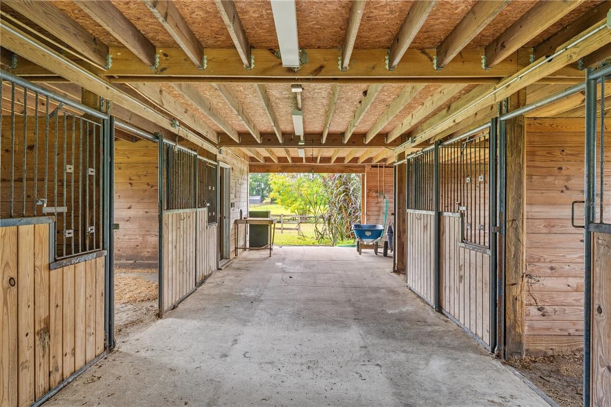12615 GAINESVILLE ROAD — photo 38 of 93
