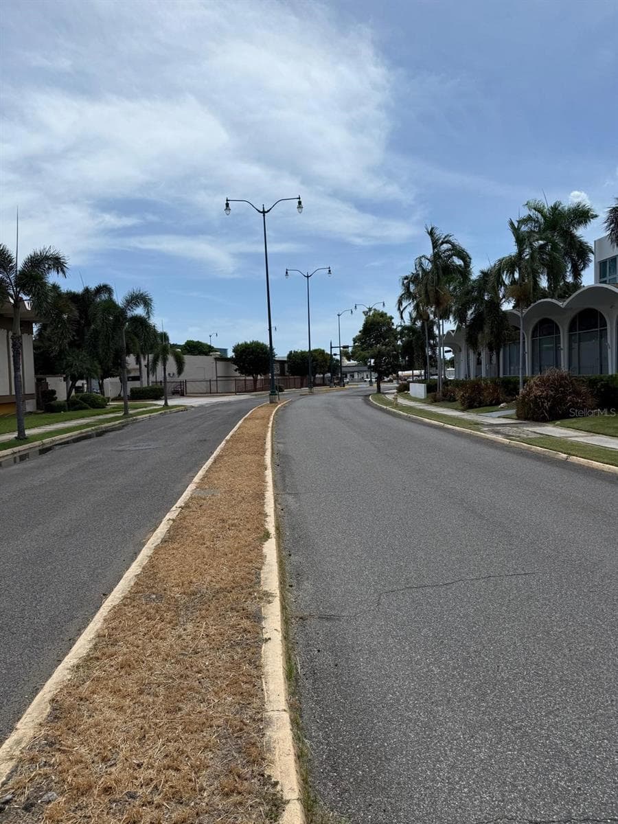 2822 AVE LAS AMÉRICAS — photo 12 of 13
