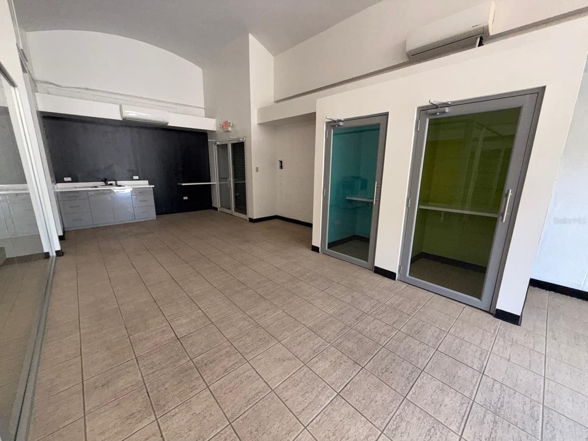2822 AVE LAS AMÉRICAS — photo 5 of 13