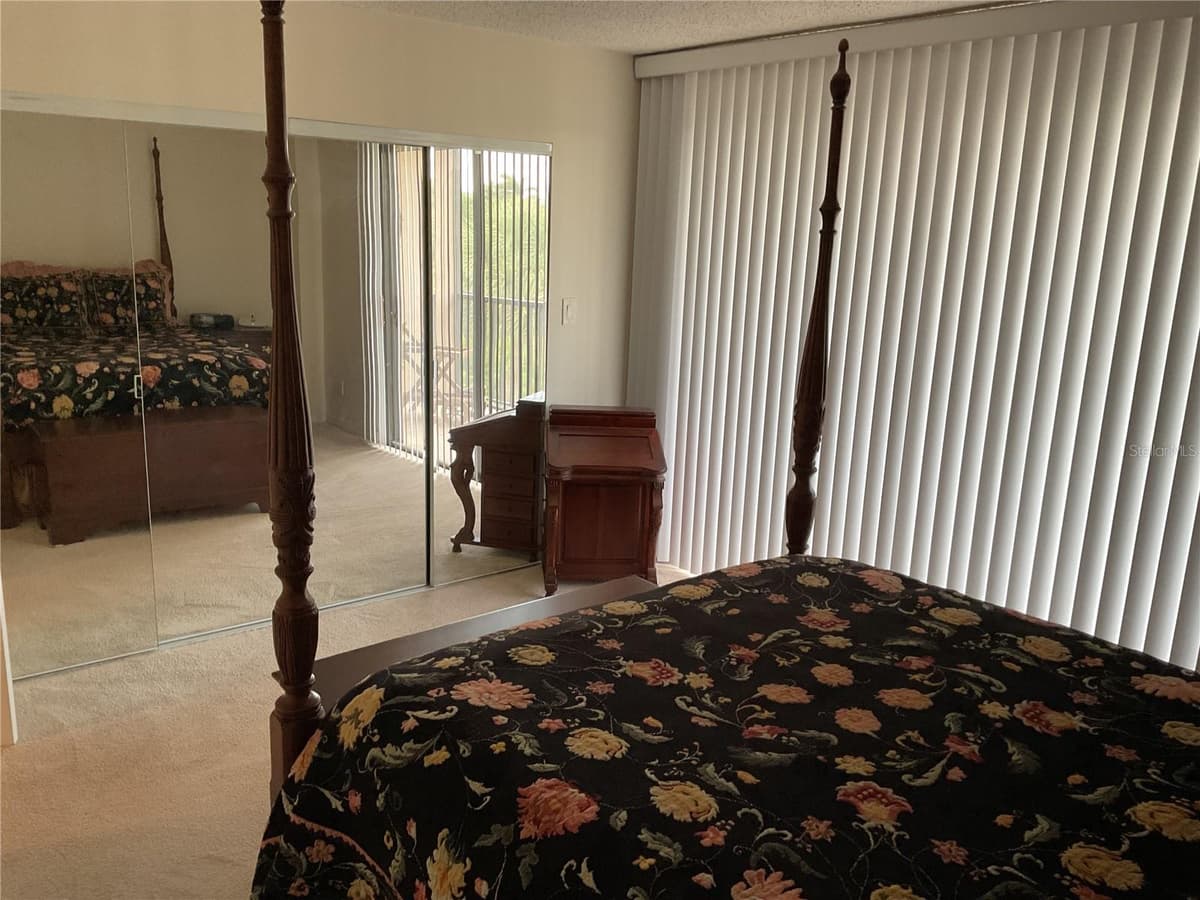 25188 MARION AVENUE — photo 17 of 41