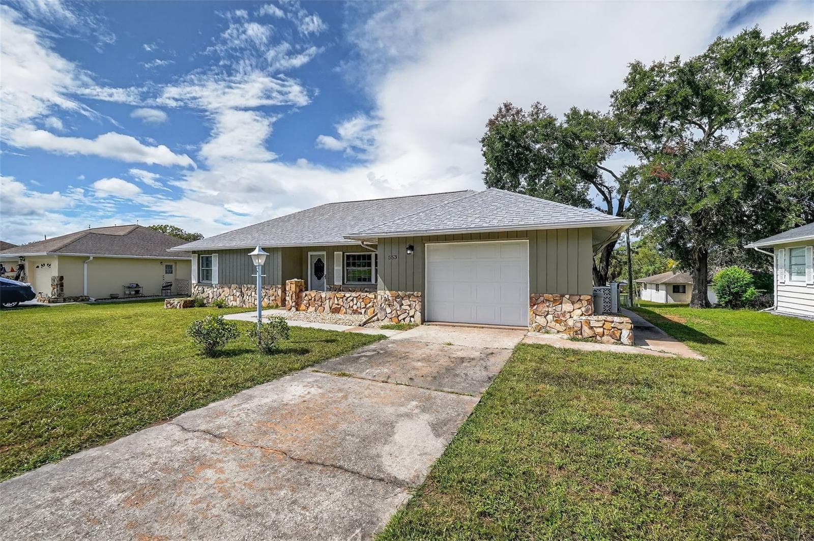 553 BUTTONBUSH DRIVE — photo 8 of 46