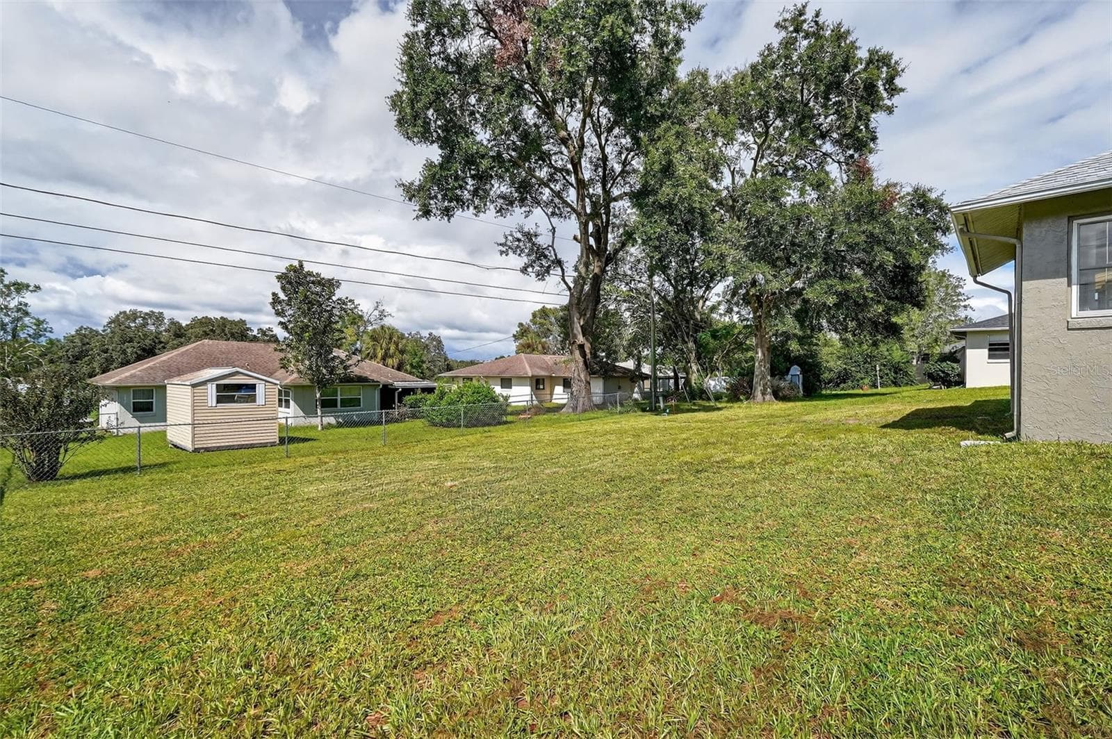 553 BUTTONBUSH DRIVE — photo 7 of 46