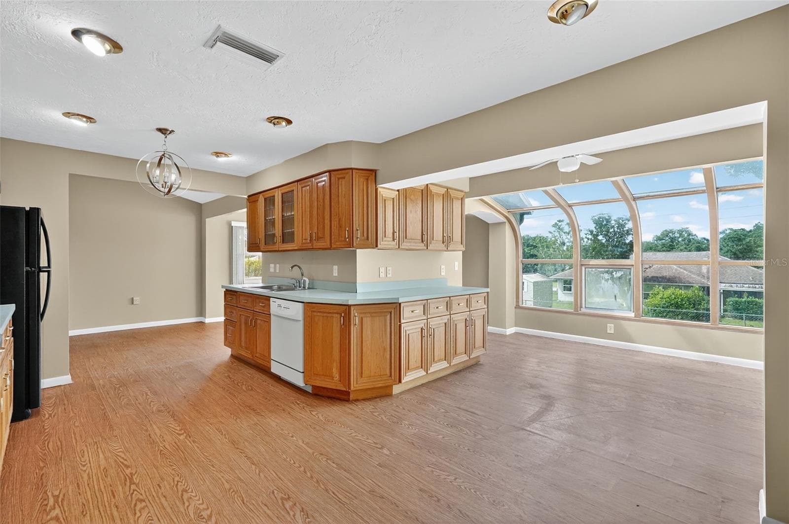553 BUTTONBUSH DRIVE — photo 34 of 46
