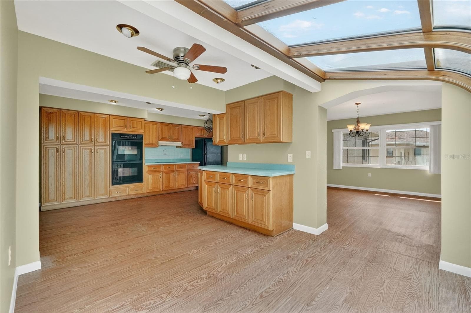 553 BUTTONBUSH DRIVE — photo 39 of 46