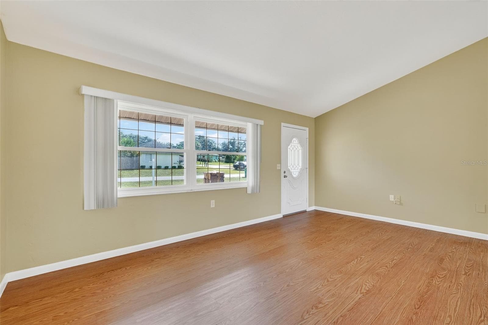 553 BUTTONBUSH DRIVE — photo 15 of 46