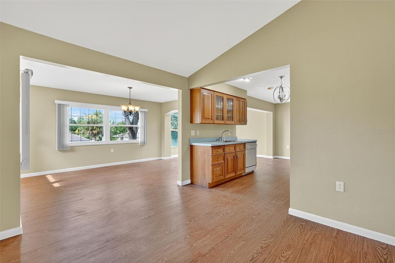 553 BUTTONBUSH DRIVE — photo 27 of 46