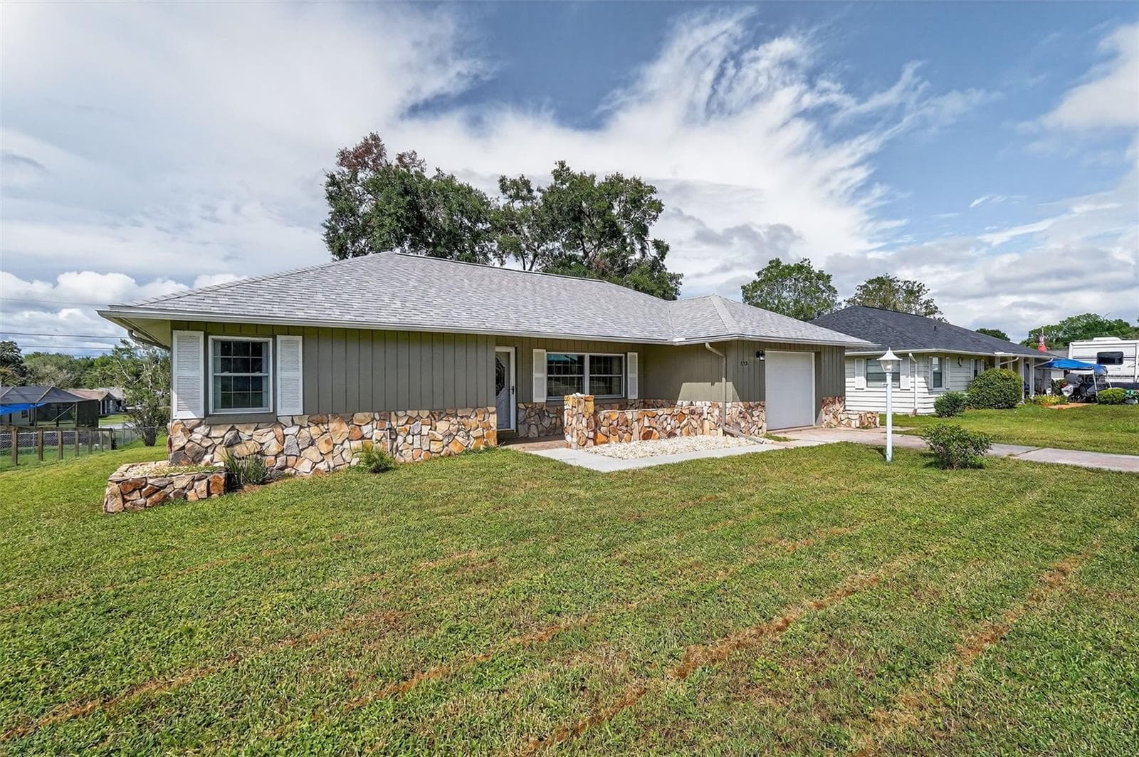 553 BUTTONBUSH DRIVE — photo 9 of 46