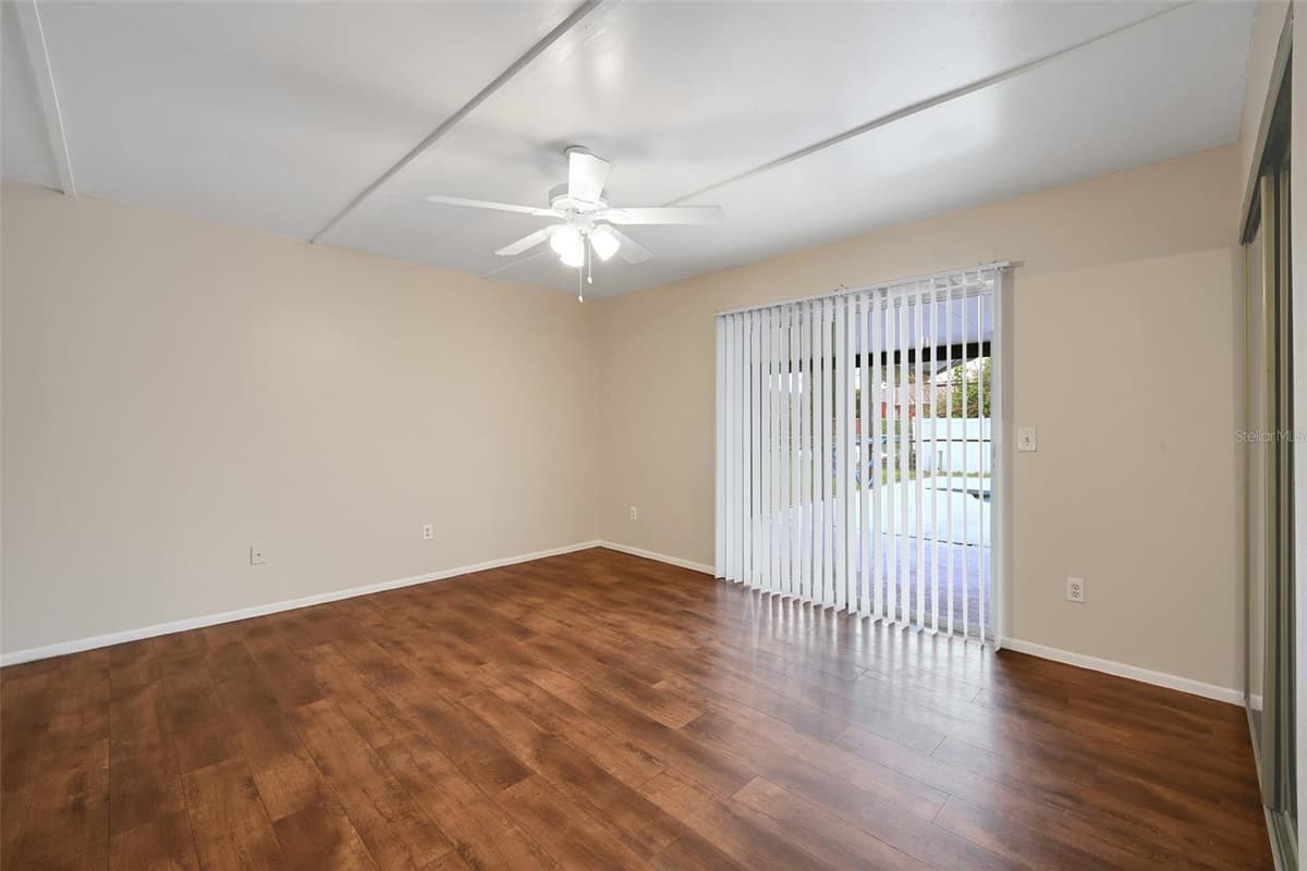 461 BOXWOOD COURT — photo 18 of 37