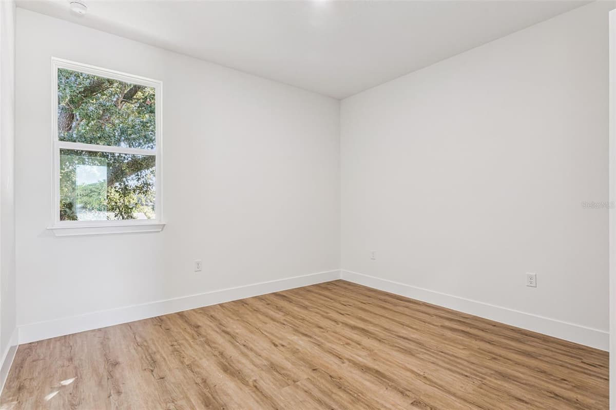1615 IDAHO AVENUE — photo 32 of 52