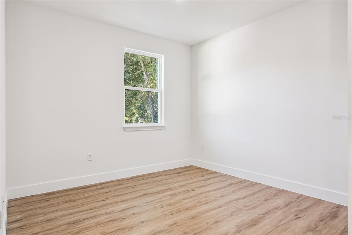 1615 IDAHO AVENUE — photo 30 of 52