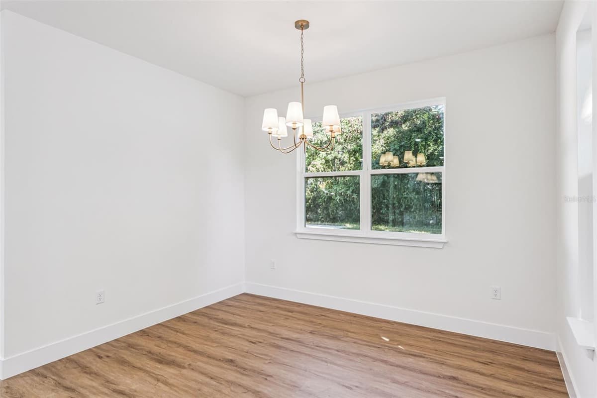 1615 IDAHO AVENUE — photo 16 of 52