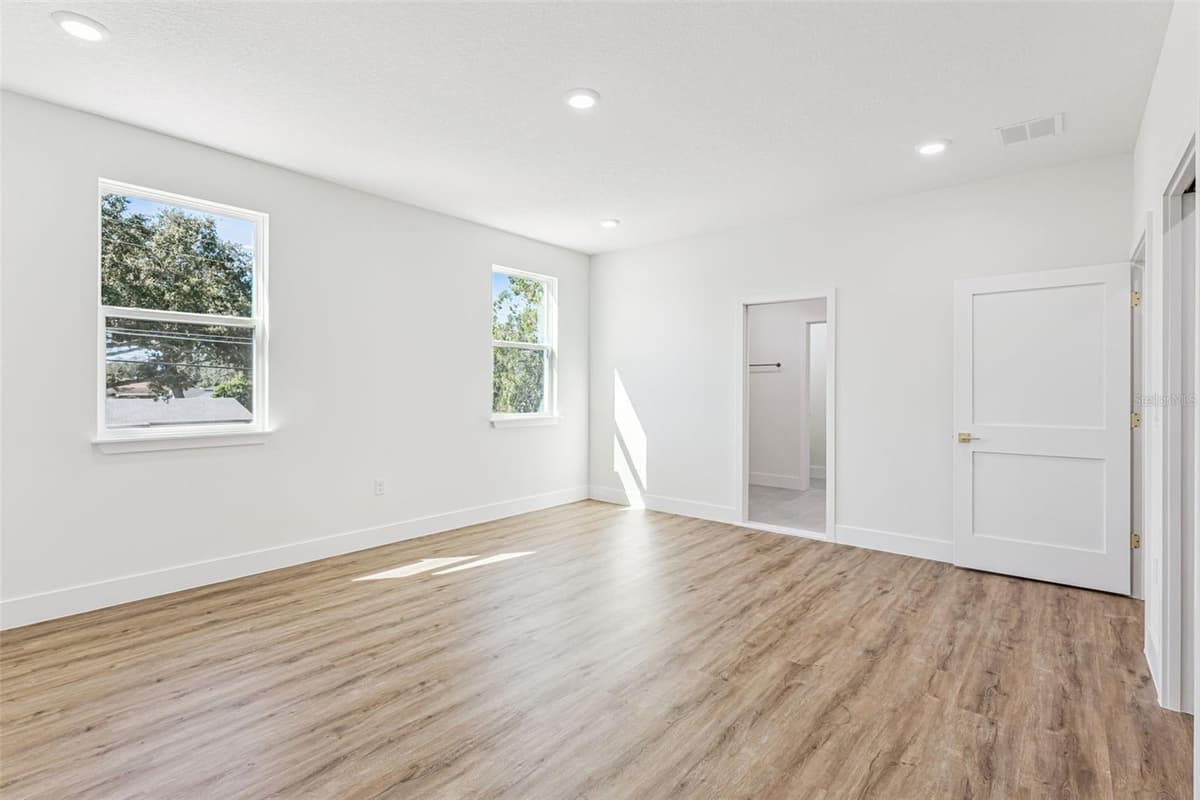 1615 IDAHO AVENUE — photo 39 of 52