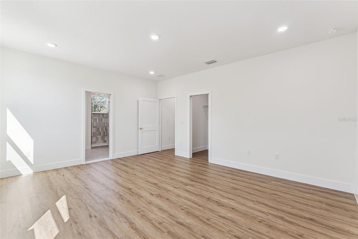 1615 IDAHO AVENUE — photo 38 of 52