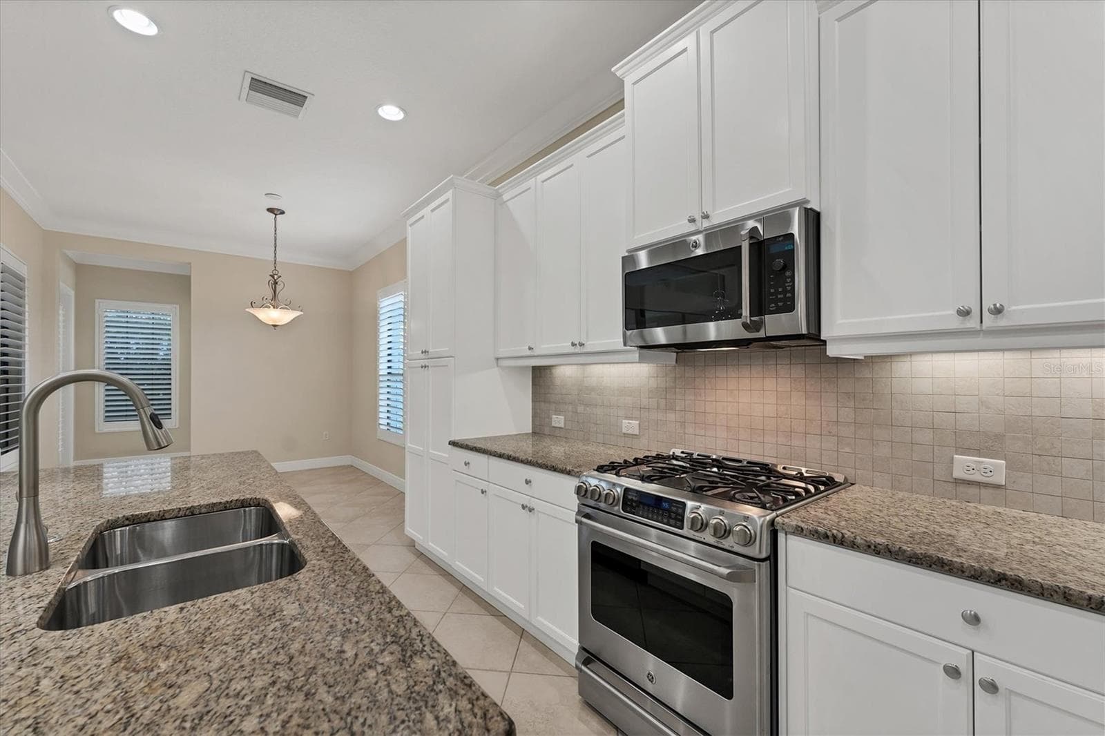 14215 KINGLET TERRACE — photo 31 of 95