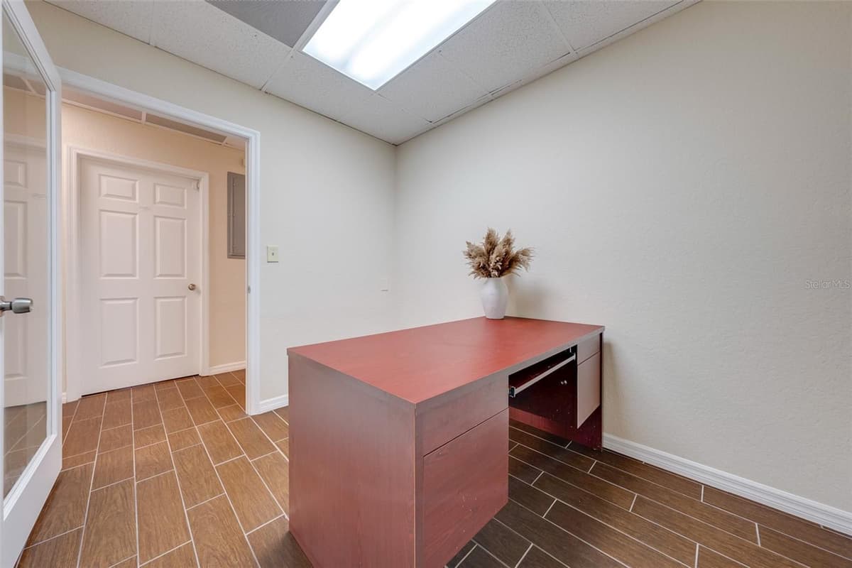 917 EMMETT STREET — photo 6 of 14