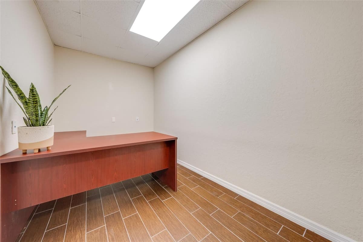917 EMMETT STREET — photo 5 of 14