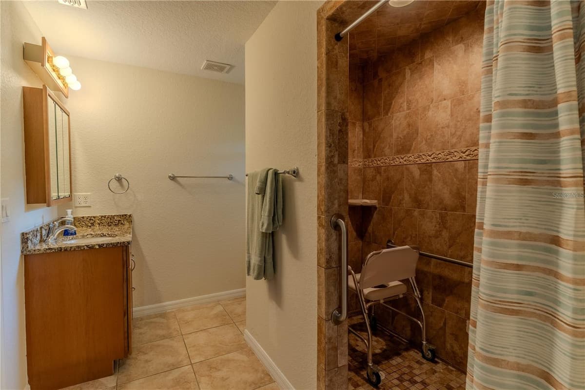 8010 LAKE LOWERY ROAD — photo 48 of 75