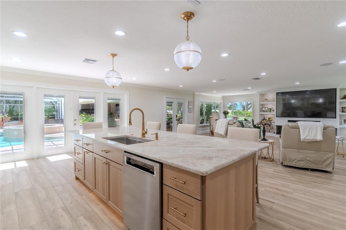 8010 LAKE LOWERY ROAD — photo 4 of 75