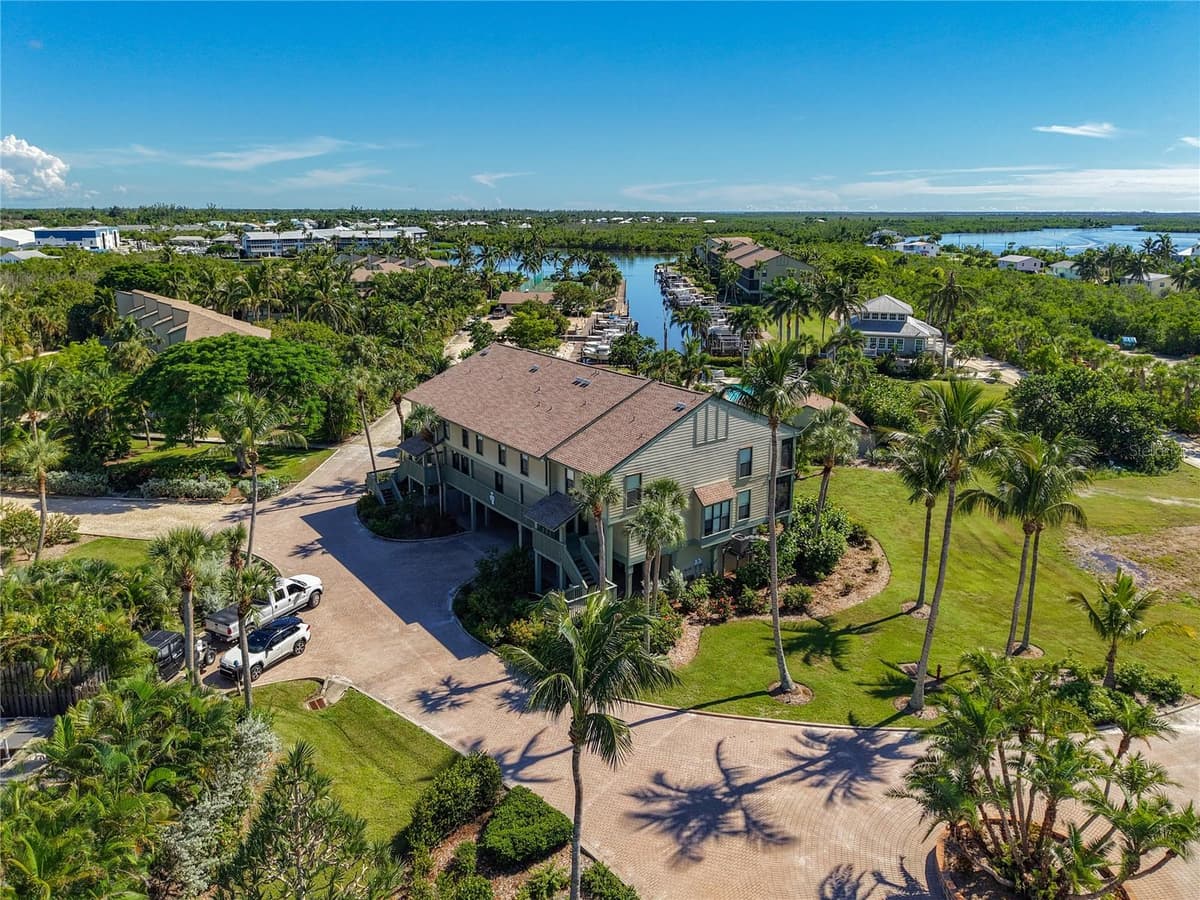16750 BOCILLA PALMS DRIVE — photo 83 of 87