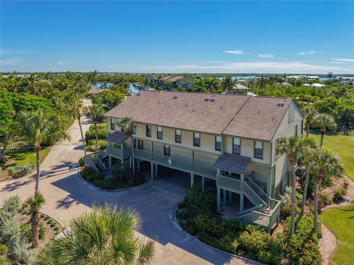 16750 BOCILLA PALMS DRIVE — photo 79 of 87
