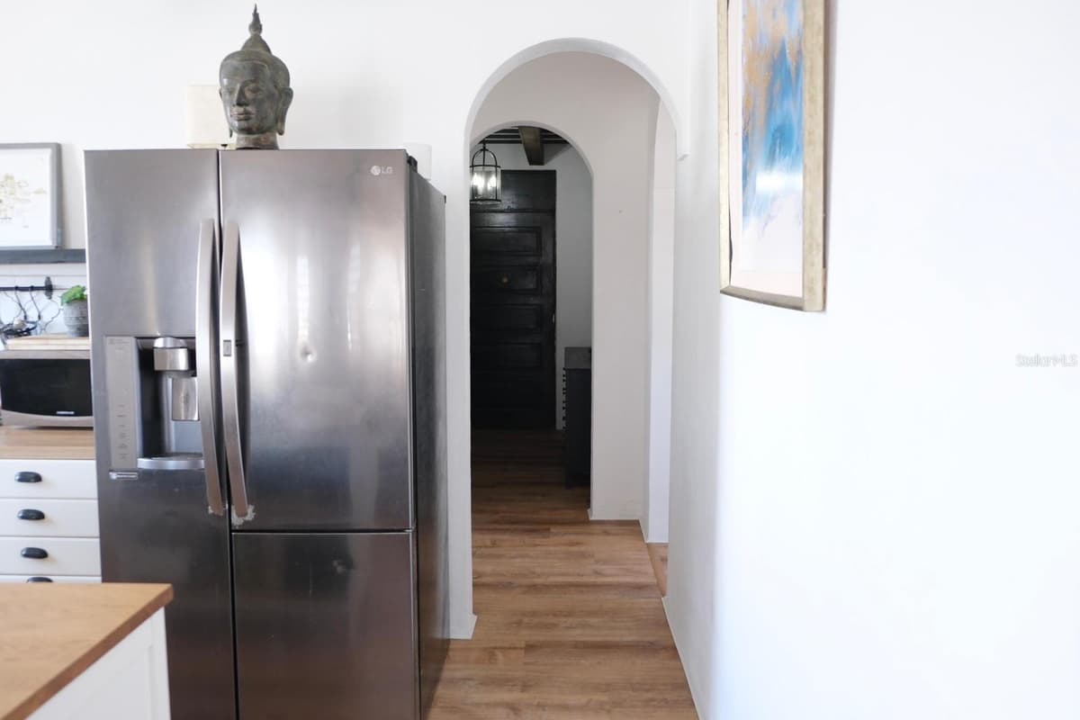 200 SOL ST. — photo 13 of 34
