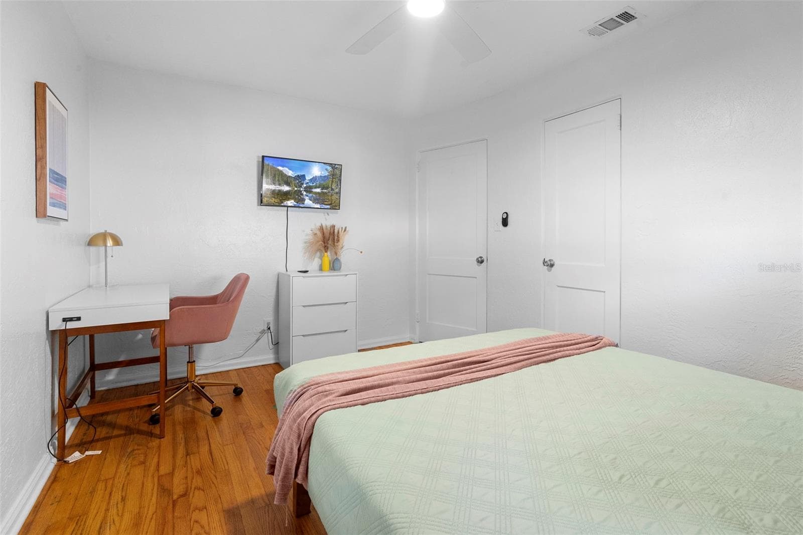 111 KING STREET — photo 42 of 49