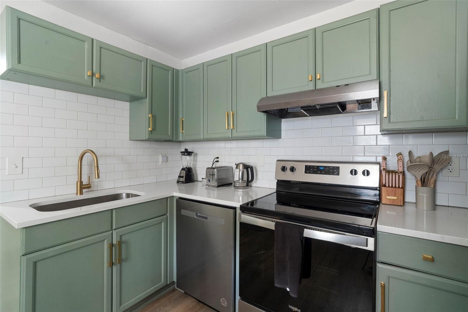 111 KING STREET — photo 28 of 49