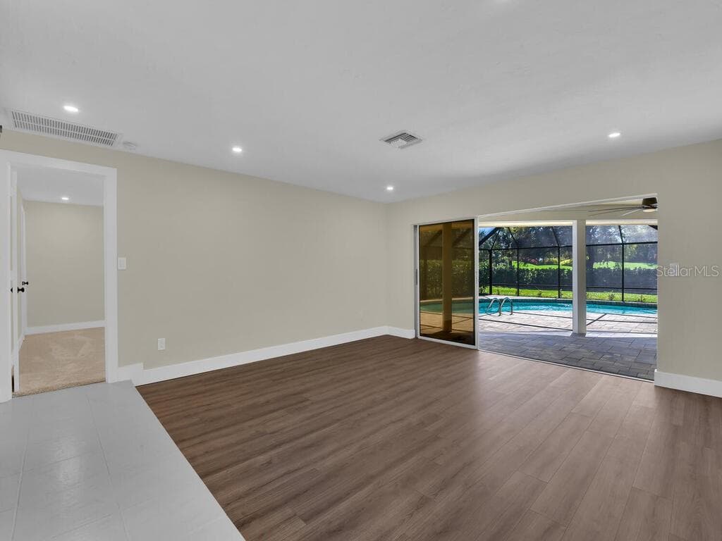 491 CYPRESS WAY — photo 11 of 44
