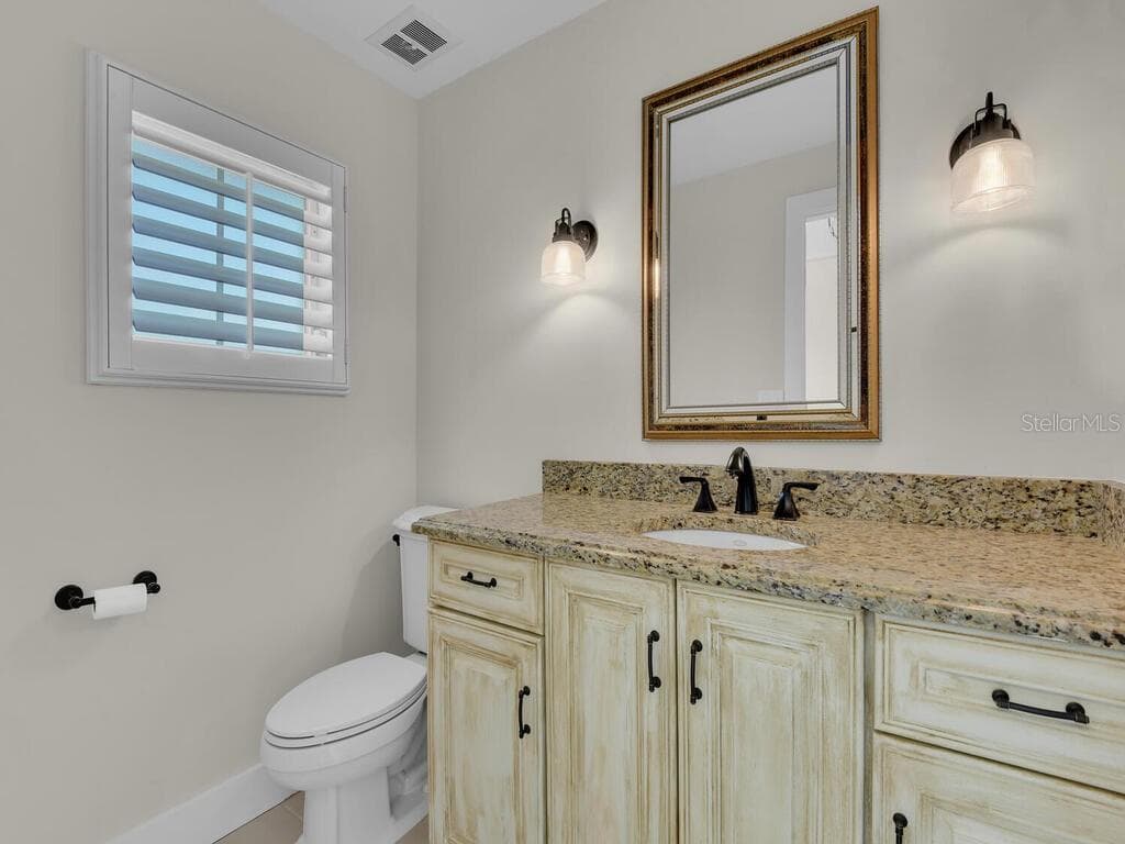 491 CYPRESS WAY — photo 34 of 44