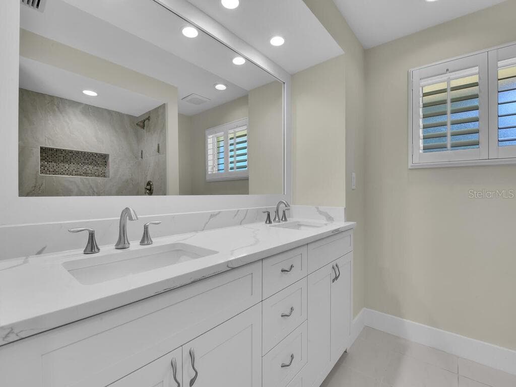 491 CYPRESS WAY — photo 30 of 44