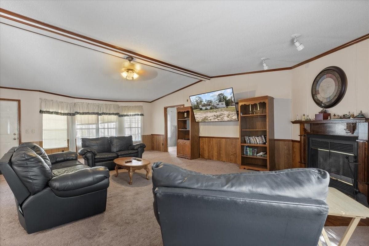 4945 358 HIGHWAY — photo 4 of 36