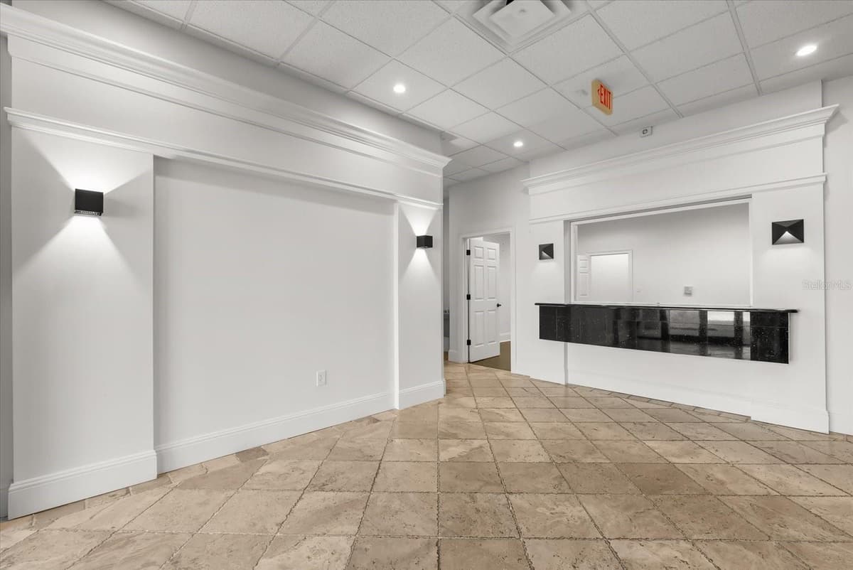 201 SPECIALTY POINT — photo 5 of 24